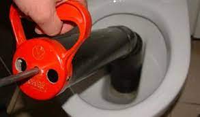 déboucher une canalisation wc