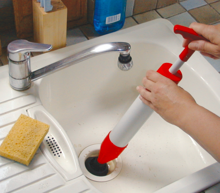 pour deboucher un evier