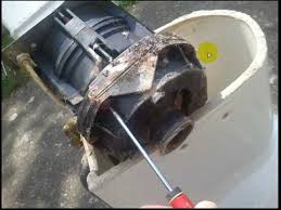 deboucher un wc broyeur